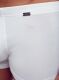 - "22452918 Trunk - White" (. !) 