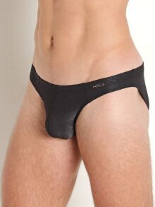- "RED 2213 Brazilbrief - Black" 