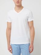 �������� "120200 V-Shirt - White" 